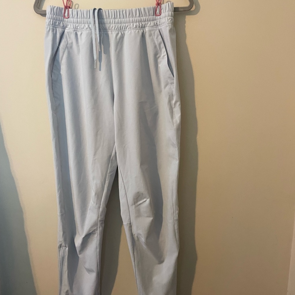 Under Armour Squad Warm Up Pant - Small. EUC